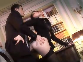 Сексапильная японка устроила настоящий жгучий секс со своим любовником