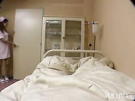 Парню перепал секс с японской медсестрой делающей супер минет в палате