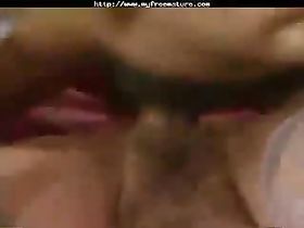 Старая волосатая бабка трахается с мужиком