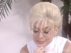 Ретро с волосатыми лесбиянками