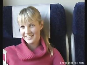 Порно подглядывание в поезде (81 фото)