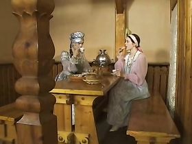 Две молоденькие киски оказались опытными лесбиянками