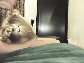 Телочка насильно получила глубокое анальное проникновение 