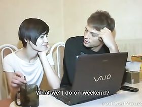 Два друга развели худенькую брюнетку на минет и секс